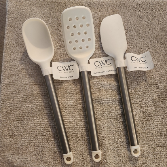 CWC cook with color Other - NEW CWC White Silicone Kitchen Utensils Set Spoon, Spatula, Scraper